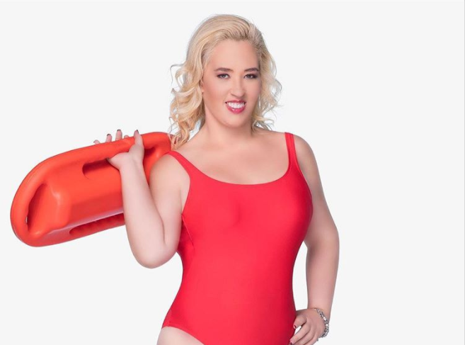From Turkey to Swan: Mama June's Extreme Neck Lift Makeover